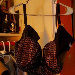 lace,mesh,nylon 44D bra black and nude